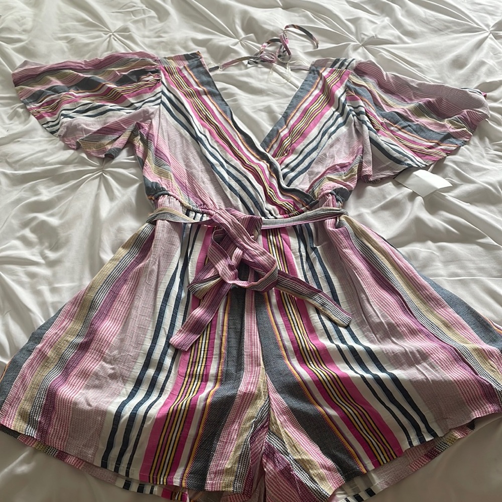 Colorful Romper with a belt to toe around stomach area